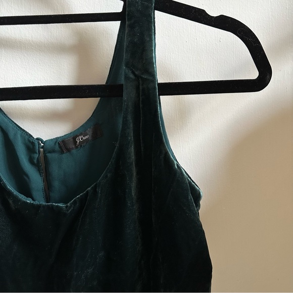 VEVLET DARK GREEN TANK TOP - Picture 4 of 5